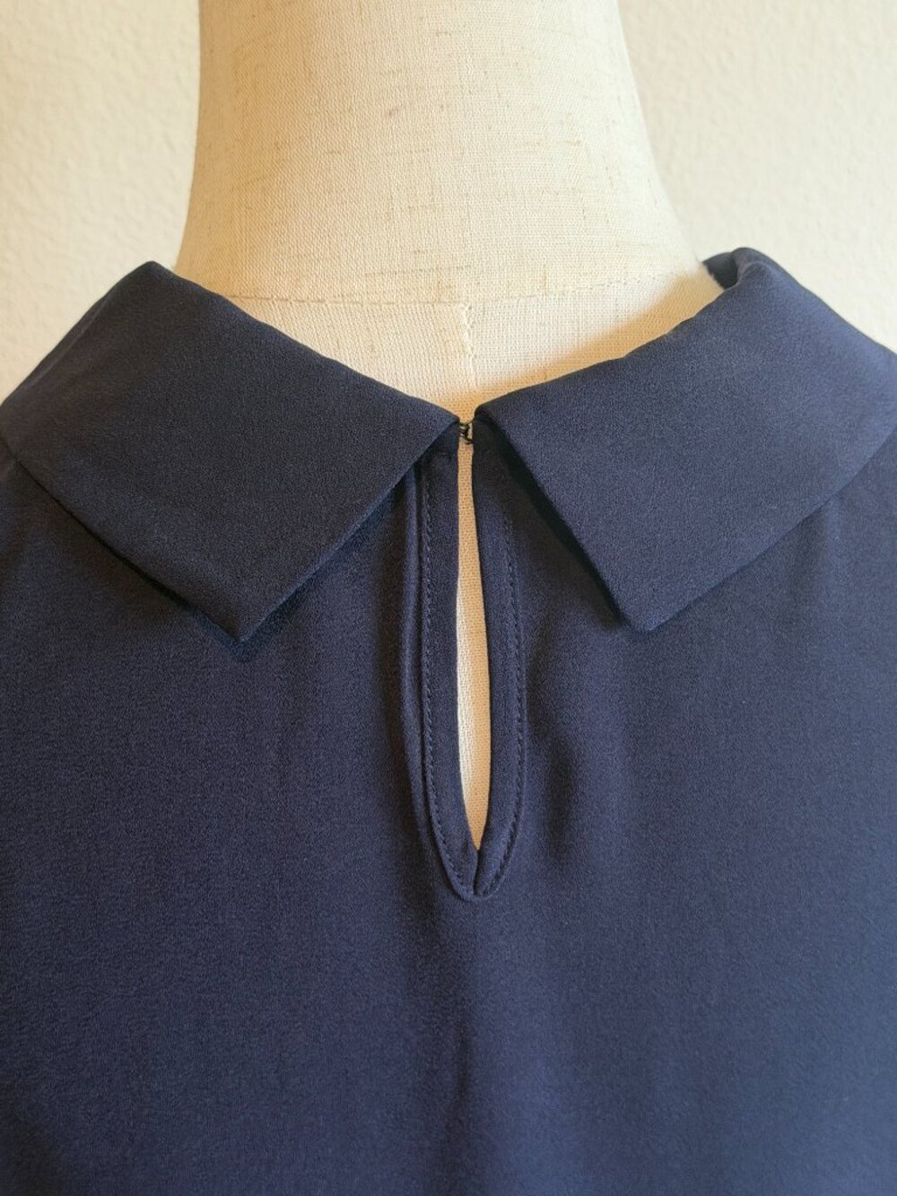 Banana Republic Blue Sleeveless Mixed Media Top S - Picture 5 of 10